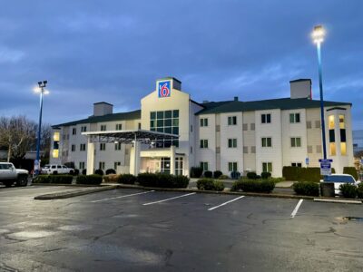 Exterior of Motel 6 in North Portland